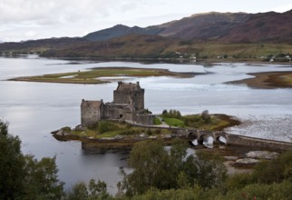 Started by the MacKenzies in the 14th century, renovated from 1912 Exterior view