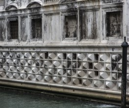 Italy Venice Doge's Palace -364 East wing at Rio di Palazzo Plinth zone with diamond ashlar convex