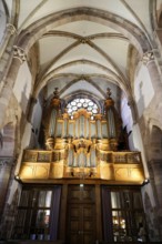 The Lutheran Church of St Thomas, Église Saint Thomas de Strasbourg, Alsace, Imposing organ behind