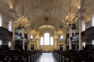 St Martin in the Fields, view to the altar, St, Saint, Saint