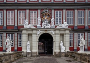 Wolfenbüttel Palace portal façade partial view present appearance 1714-17 by Hermann Korb sculpture