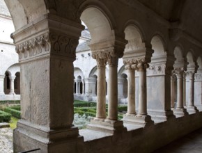 Senanque, Notre-Dame de Sénanque monastery, Cistercian monastery