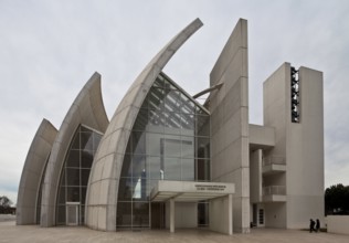 Richard Meier 1998-2002, Entrance side, St., Saint, Saint