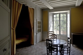 Monks' dormitory, 18th century cell, wall with alcove, St., Sankt, Saint