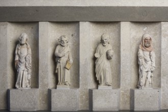 Gothic apostle figures on the altar mensa, St, Saint, Saint