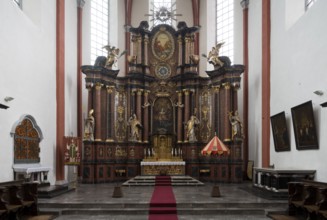 Choir with high altar, reliquary and tomb of Lothar I. Church of St., Church of St., St., St.,