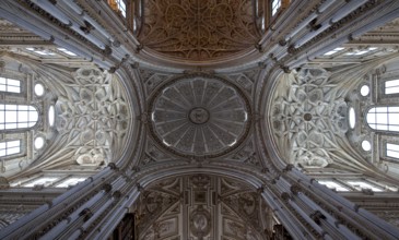 Mezquita-Catedral de Córdoba, vault of the cathedral, architect: H. Ruiz, Juan de Ochoa, St.,