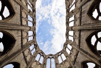 Cistercian abbey mid 13th century, church ruins choir, central view to the clerestory windows, St.,