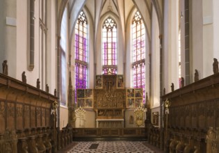 Choir with high altar and choir stalls, St., Sankt, Saint