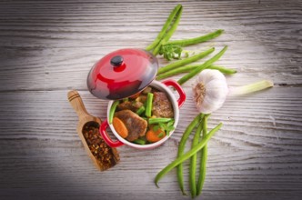 Pork medallions in herbs