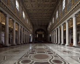 Interior, general view of the altar, architect Giuliano da Sangallo and Ferdinando Fugo, St.,