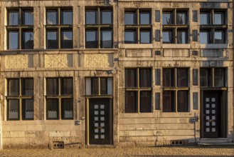 Liège, Rue Hors-Château, old houses with post-modern windows and doors