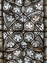 Apex chapel of the ambulatory, north-east window with vine leaves, St., Sankt, Saint