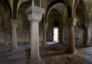 Crypt inside facing north-east, St., Sankt, Saint