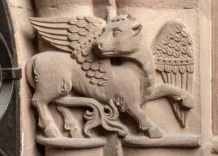 Mainz, St Martin's Cathedral, Capitals south of the east choir, Winged bull Evangelist Luke