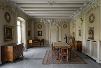 Krefeld, Museum Burg Linn, Hunting Lodge, Marianne Rhodius Room