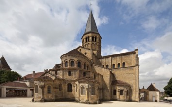 Frankr Paray-le Monial Burgundy Basilica Sacre-Coeur 70859 Started around 1100 View from