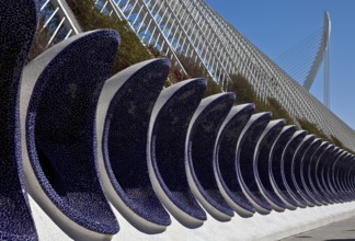 City of Arts and Sciences (cat./val. Ciutat de les Arts i de les Ciències), L'Umbracle, open