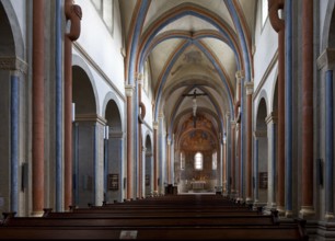 Goslar Neuwerkkirche 75034 begun around 1180 Interior in the east with coloured paintwork at the