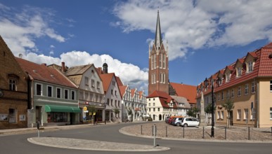 Kemberg market 88112 with town hall 16th century and town church 15th century tower 1856-59 by