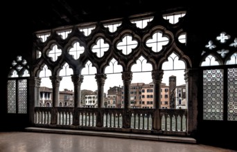 Venice, Ca'd'Oro, palazzo on the Grand Canal, built 1421-42 by Bartolomeo Bon, loggia in the piano