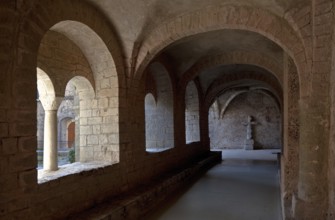 Frankr Saint-Guilhem-le-Désert Abbey 59642 Cloister built around 1050