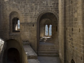 Castle courtyard on the right, north wall of the monastery church of San Pedro, St., St., Saint