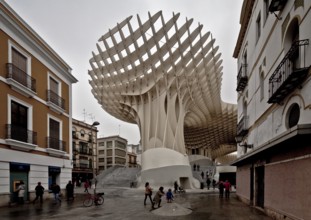 Seville, Metropol Parasol. Architect Jürgen Mayer H.2011 built over the Plaza de la Encarnaci-n, St