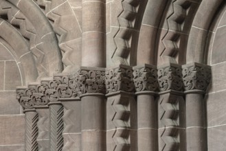 Worms, St Peter's Cathedral, west choir, capitals in the niches