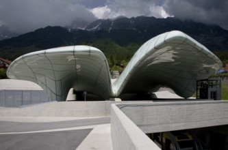 Österr Innsbruck Hungerburg railway station Hungerburg. Zaha Hadid 2007