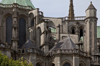 1195-1260 Main construction period, partial view from the east, view of the buttress on the north