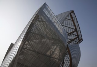 Architect Frank O. Gehry, opened in 2014, view from the south-east