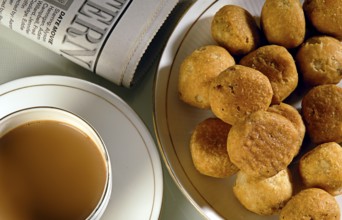 Snacks, namkeen methi puri with tea, Jodhpur, Rajasthan, India, Asia