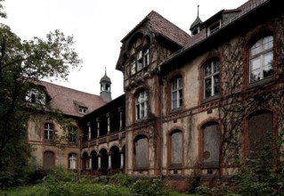 Pavilion for men around 1900, south façade from the south-east