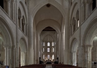 Cerisy-la-Forêt, Normandy, abbey church Interior facing east with a three-zone wall structure, 14th