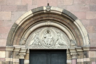 Mainz, St Martin's Cathedral, north side, market portal, tympanum