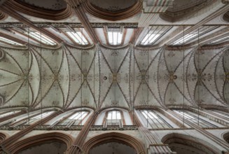 Vault in the nave, St., Sankt, Saint