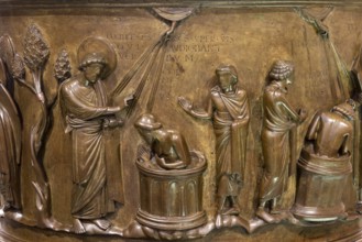 Liège, Liege, St Barthélemy (Sint-Bartolomeüskerk, Sankt Bartholomäus), baptismal font by Reiner