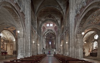 Italy Pavia 89650 San Michele Gallery basilica built around 1150 Interior facing east