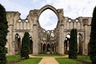 Cistercian abbey mid 13th century, church ruins, eastern transept wall and choir from the west, St