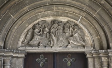 West portal, tympanum, St., Saint, Saint