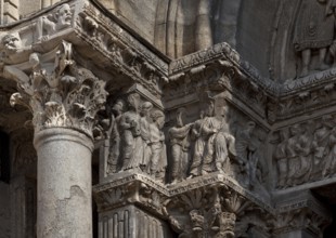 Frankr St-Gilles-du-Gard Abbey Church 60056 north west portal c. 1150 left vault frieze zone