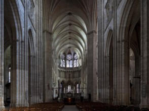 Frankr Auxerre Burgundy Cathedral St-Etienne 70216 Interior to the east Auxerre, Cathedral, St,