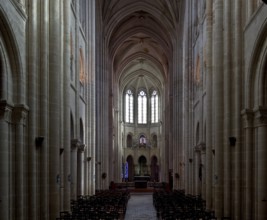 Senlis, Cathedral Notre-Dame, view to the east, St., Saint, Saint