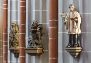 Figures of saints on the pillars of the north aisle, St., Sankt, Saint