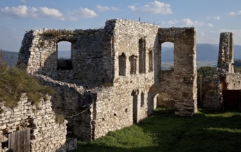 Spiské Podhradie, Kirchdrauf (Church Village), Spissky Hrad (Spiš Castle)