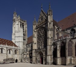 Built from 1140, transept around 1500 with Moses portal, left synodal palace 1230-40, St., Sankt,