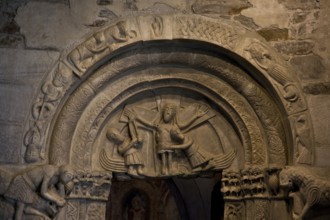 Italy S-Tyrol Dorf Tyrol Burg Tyrol Chapel portal. Descent from the cross