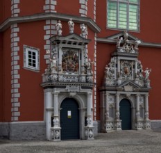 Juleum Novum, auditorium building, stair tower portal and main portal