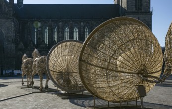 Magdeburg Cathedral Square 3564 modern light sculptures showing Otto von Guericke's Magdeburg